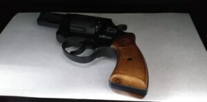 Markierter Revolver - Tageslicht